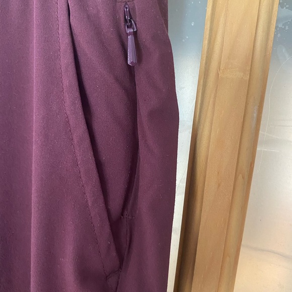 InMotion Lightweight Pants - Picture 2 of 3